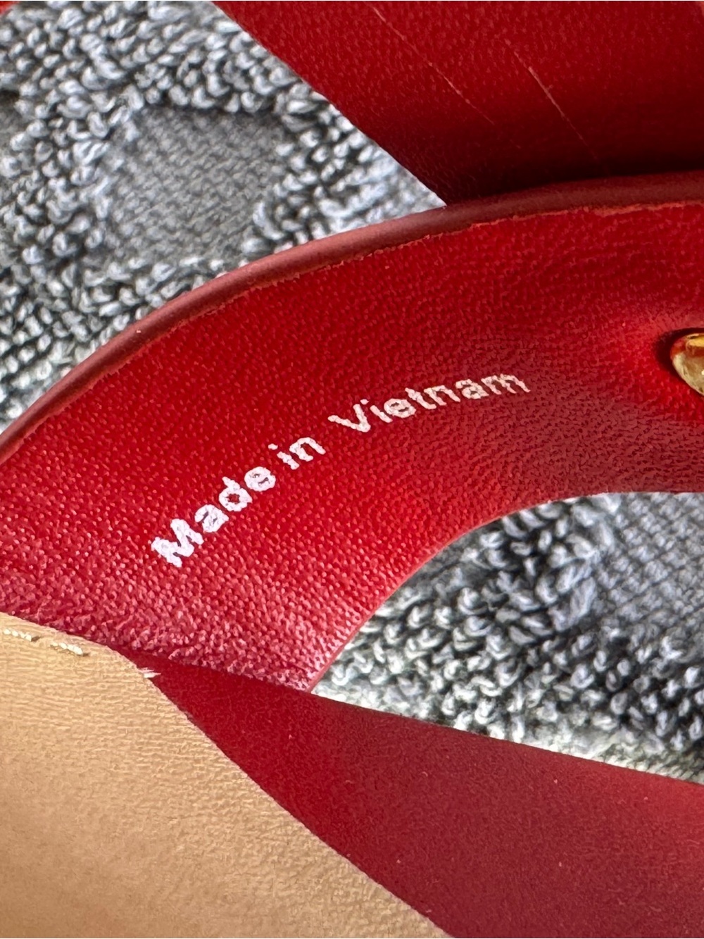 Veronica Beard Via Red Leather Slide Sandals Gold Studs 7 M - Picture 6 of 7